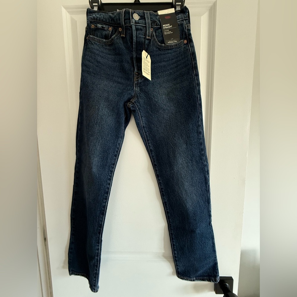 Levi’s Wedgie Straight Jeans 24x28 High Rise Dark Wash NWT